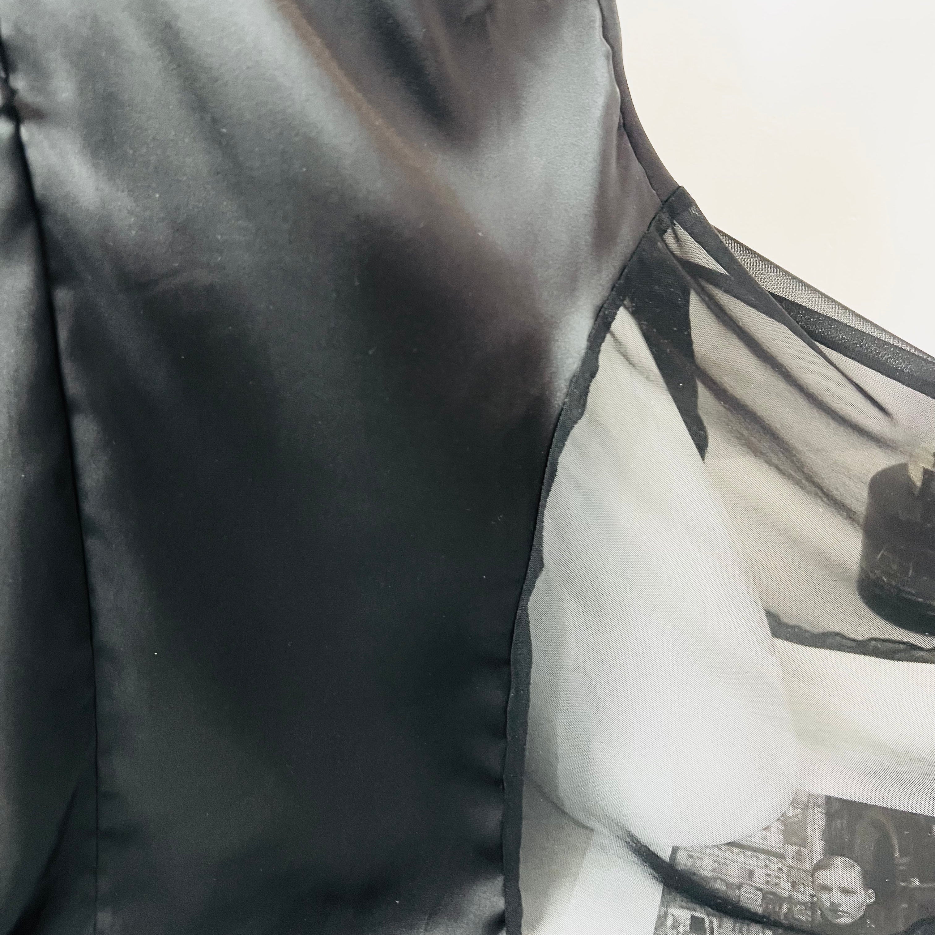 Velvet Bow – Black Veil